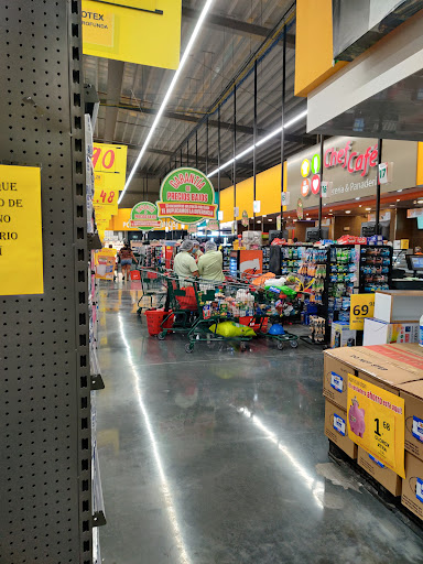 Xtra Market Aguadulce